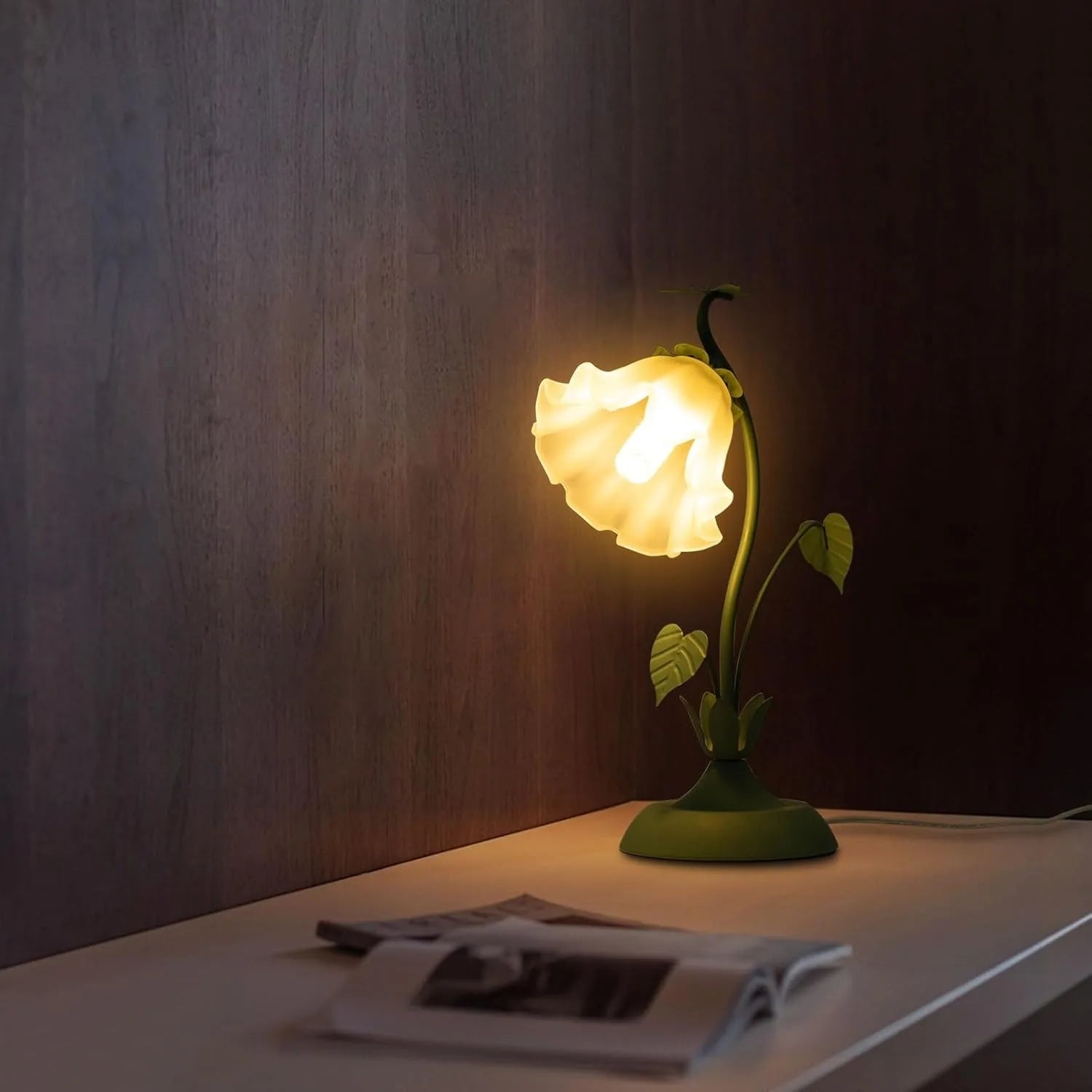 Modern Lamp Stained-Glass Flower