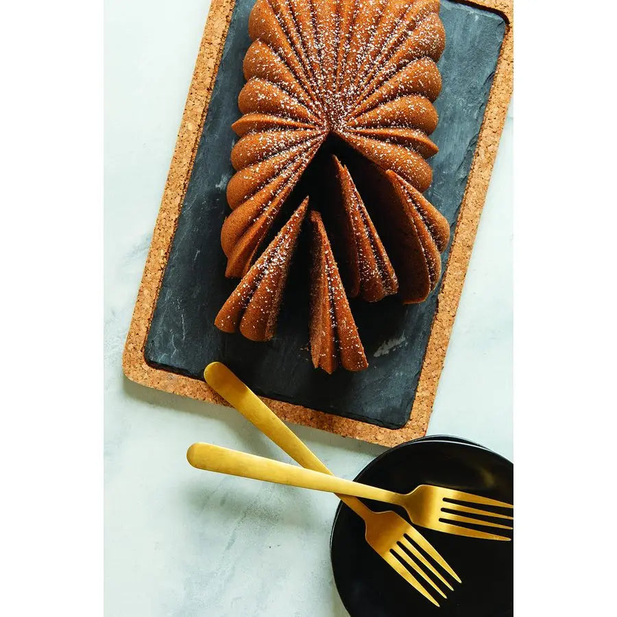 Classic Fluted Loaf Pan, 6 Cup, Gold