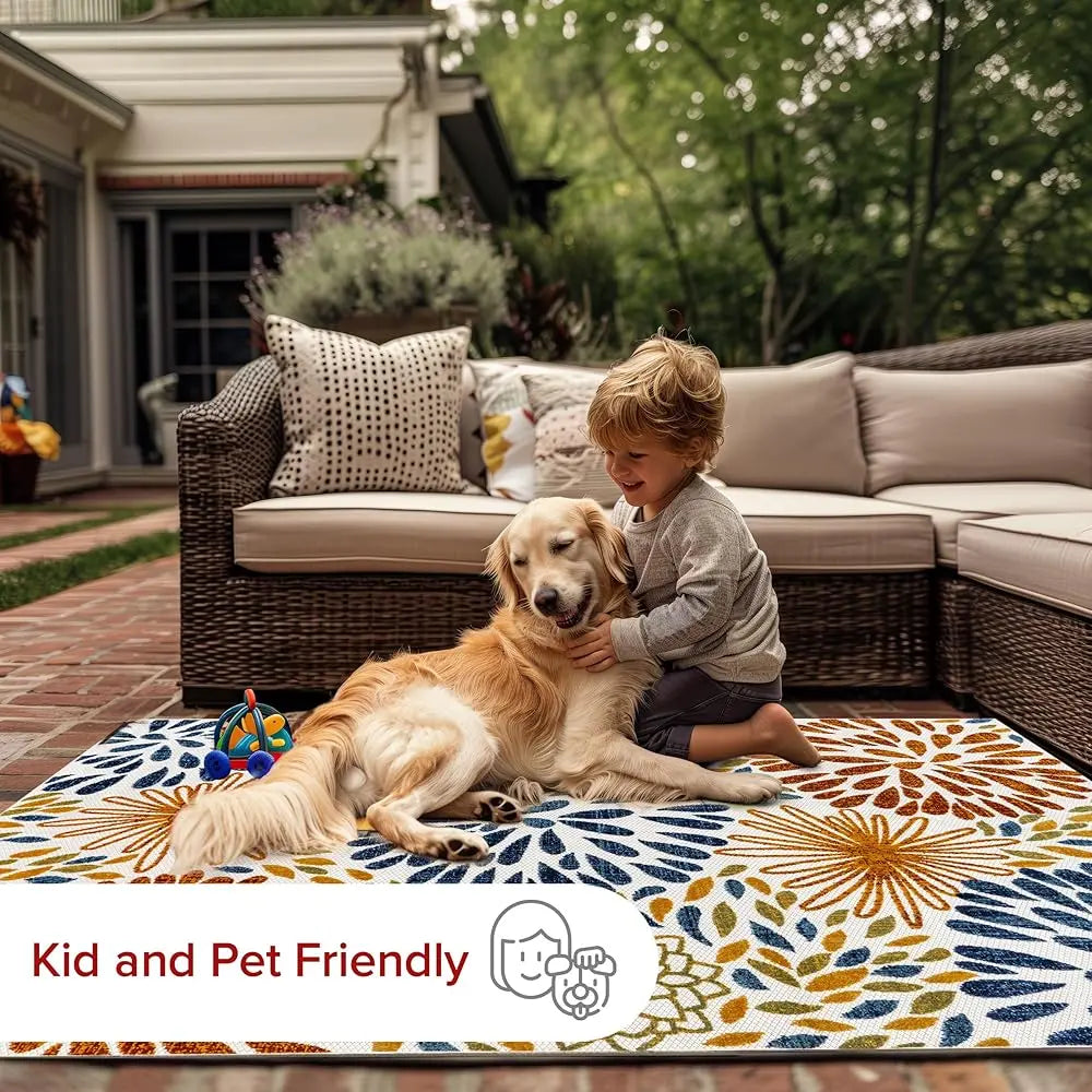 loral & Paisley 5X8 Indoor/Outdoor