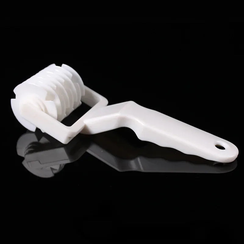 Plastic Pastry Pizza Lattice Roller Cutter