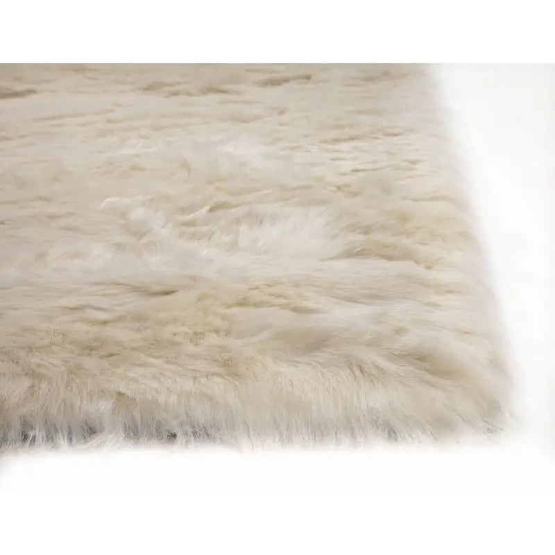 5x8 Ivory Faux Fur Soft Cozy
