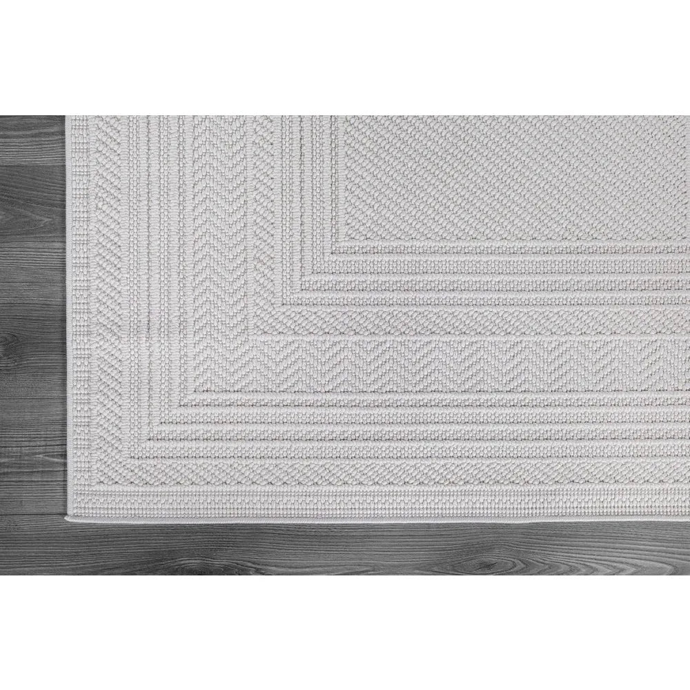 Loop White 6x9 Boho Geometric