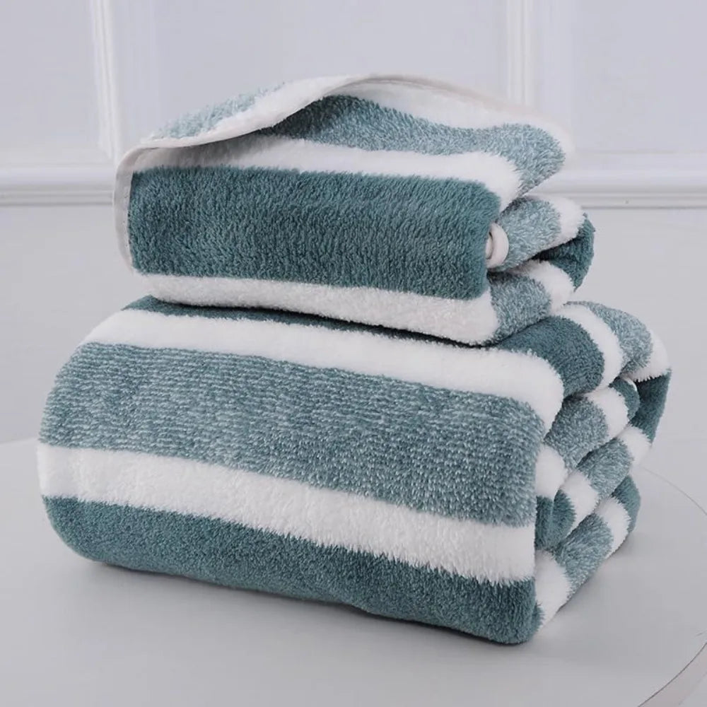 Soft Fleece Bath Towel – Quick Dry Microfiber