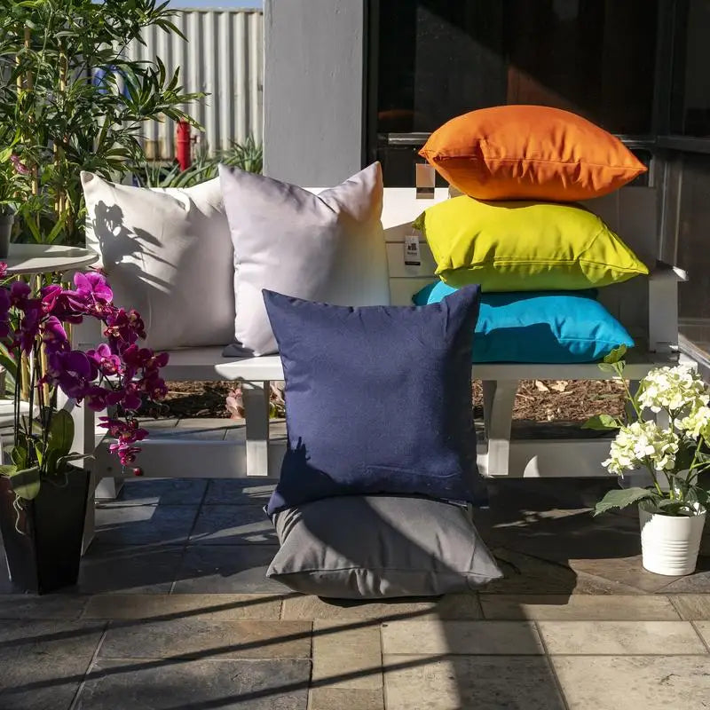 Indoor/Outdoor Solid Pillow