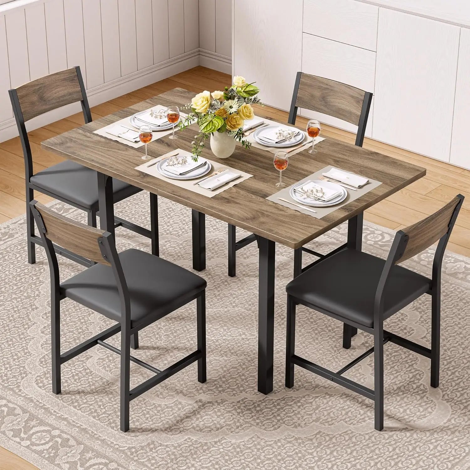 Extendable Set for 4 w/Upholstered Chairs