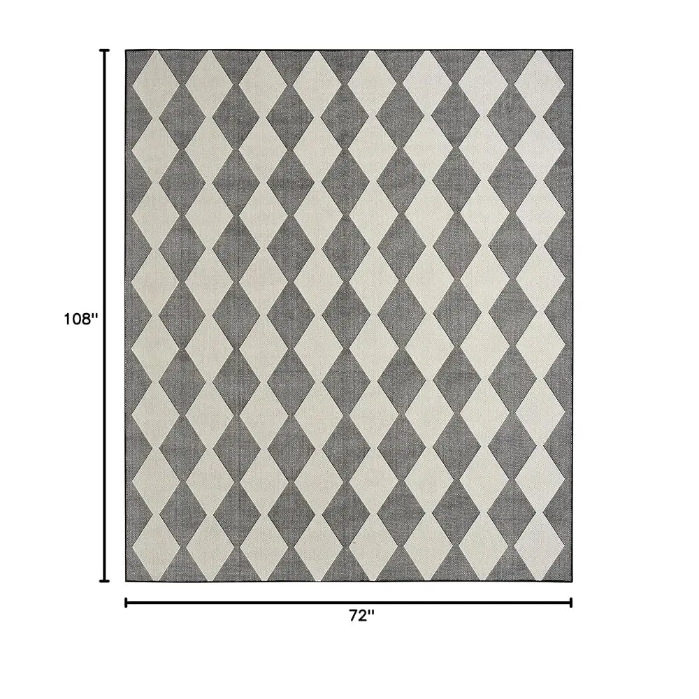 Diamond pattern Indoor/Outdoor 6' X 9'
