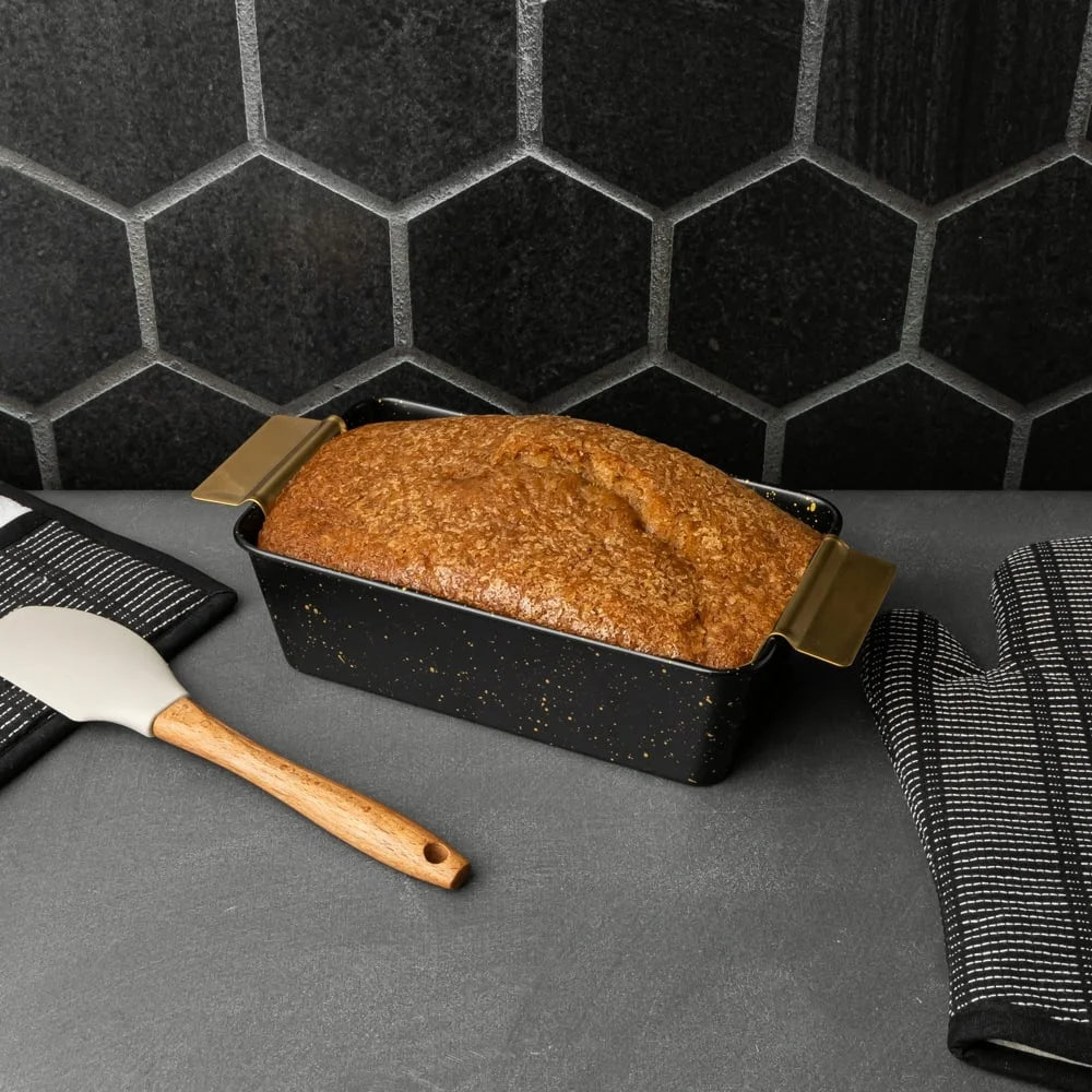 Non-Stick Loaf Pan W/Stainless Trivet