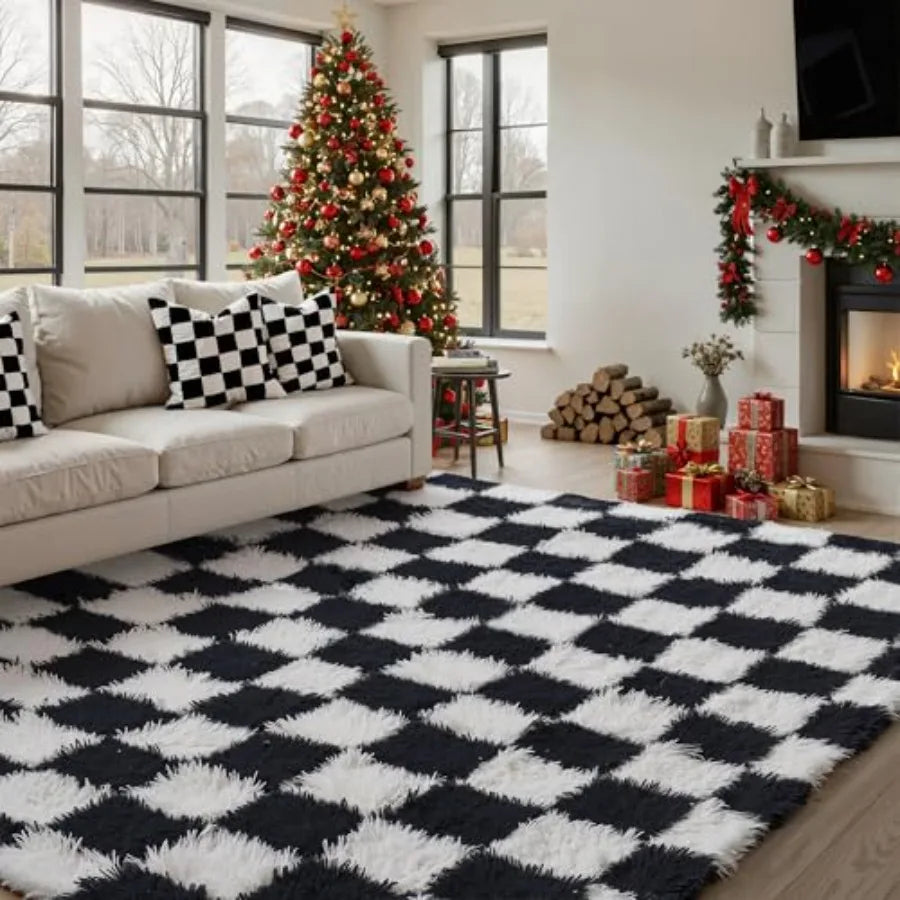 6x9 Checkered Black/ White Shag Washable