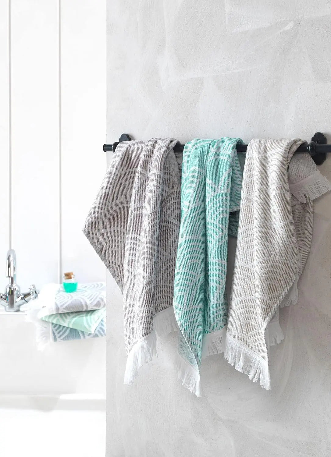 2 100% Cotton Turkish Hand Towels