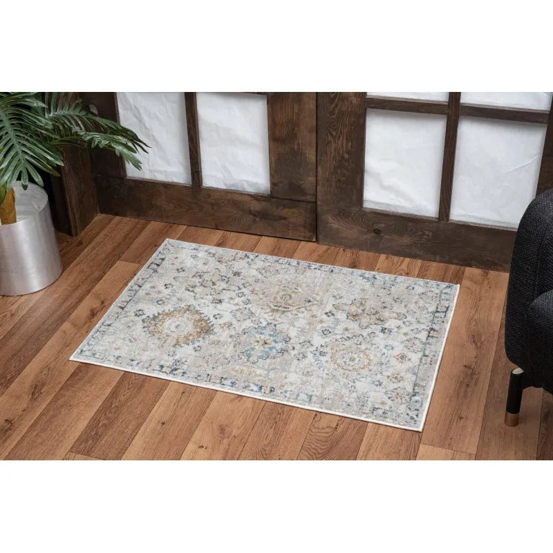 2'7"x7'3" Noble Ivory Runner