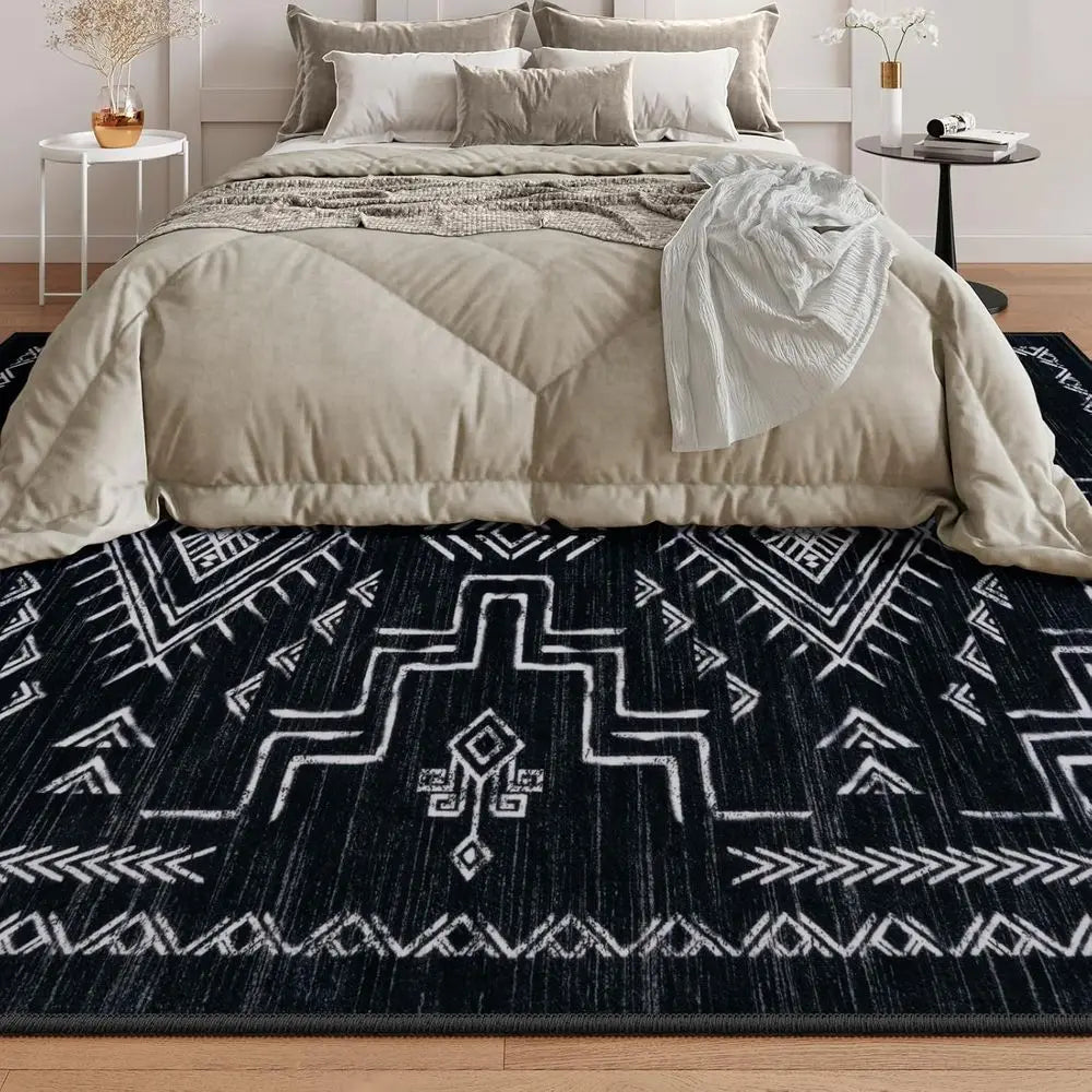 8x10 Black/White Tribal Moroccan Aztec