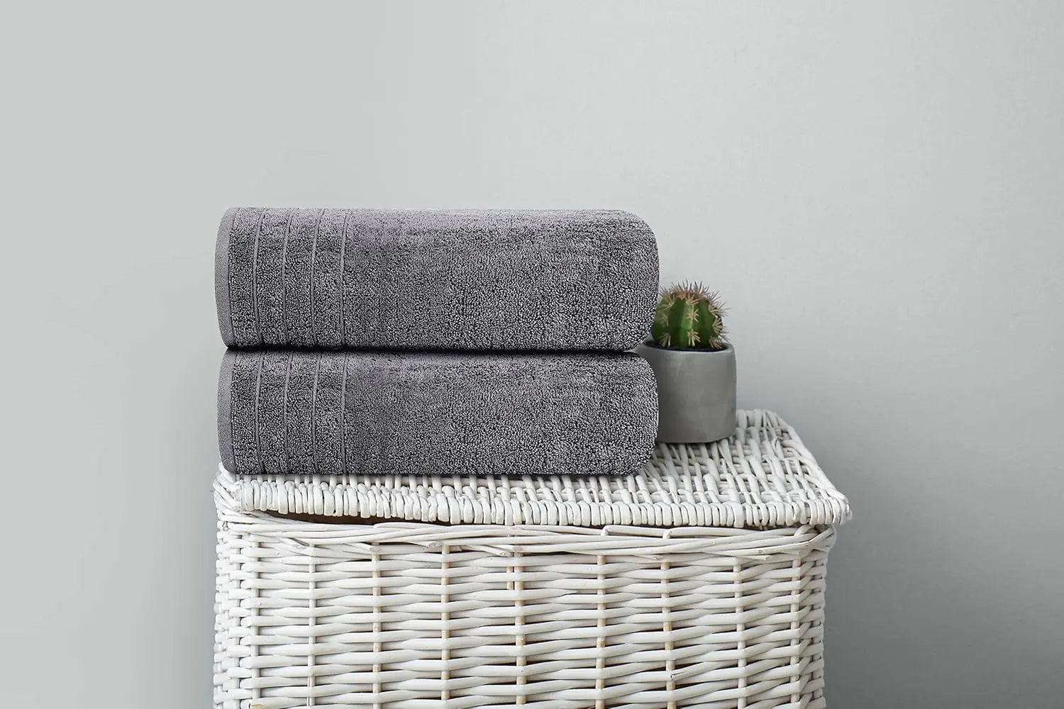 4 Extra Large Bath Towels 30 x 60