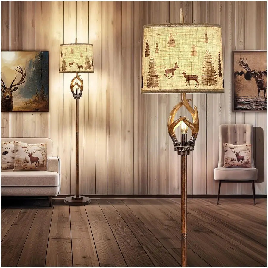 Rustic Farmhouse Antlers Lamp